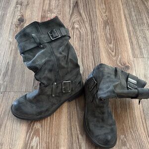 Rocket Dog Grey Slouchy Zip-up/ Buckle Mid-Calf Boots